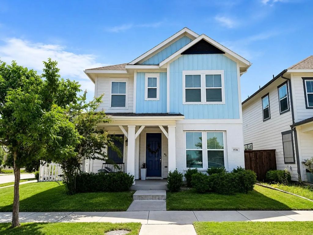 1536 Olive Street, Carrollton