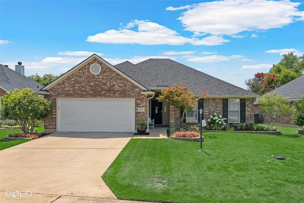 9108 Coral Bells Court, Shreveport