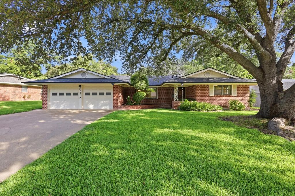 3512 Wosley Drive, Fort Worth