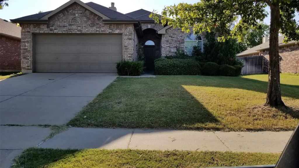 806 Bens Drive, Anna