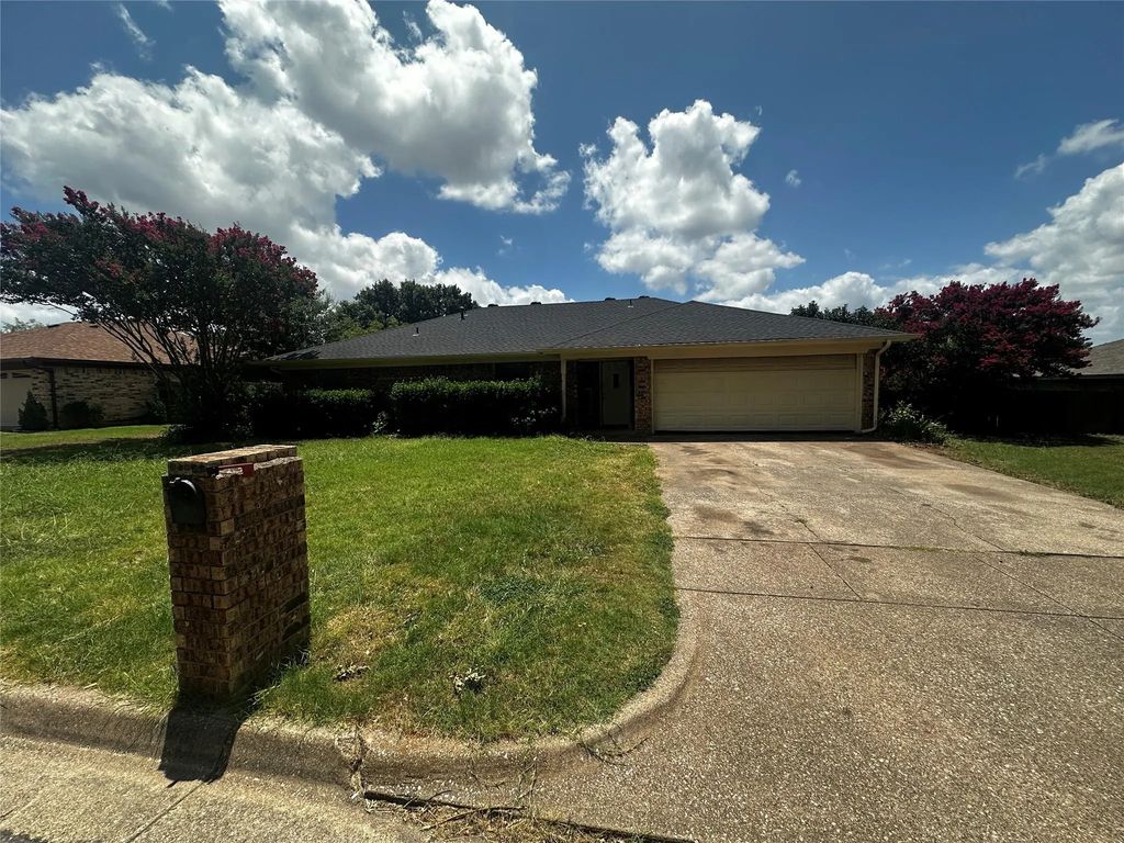 6804 Fair Meadows Drive, North Richland Hills