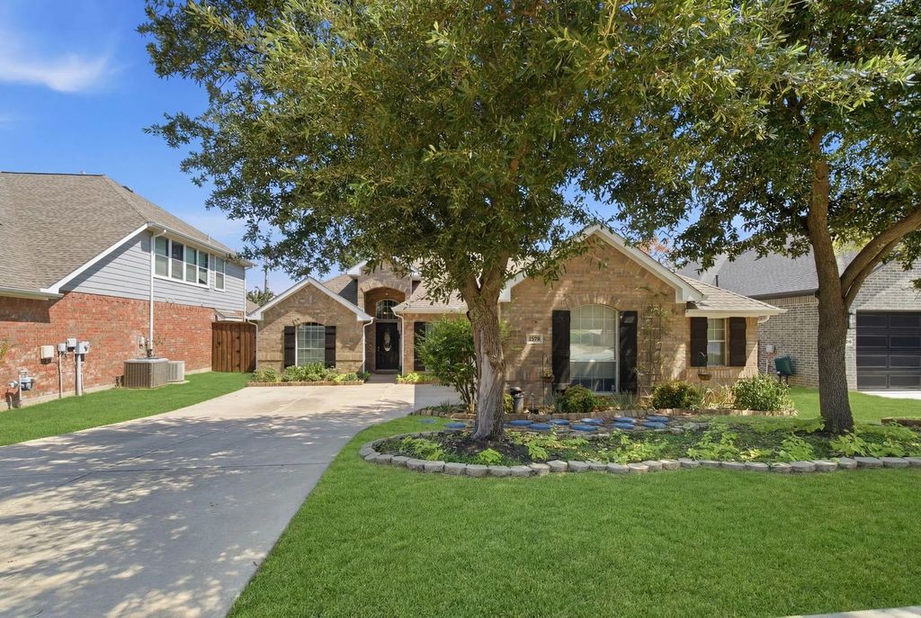 3313 Depaul Drive, Denton