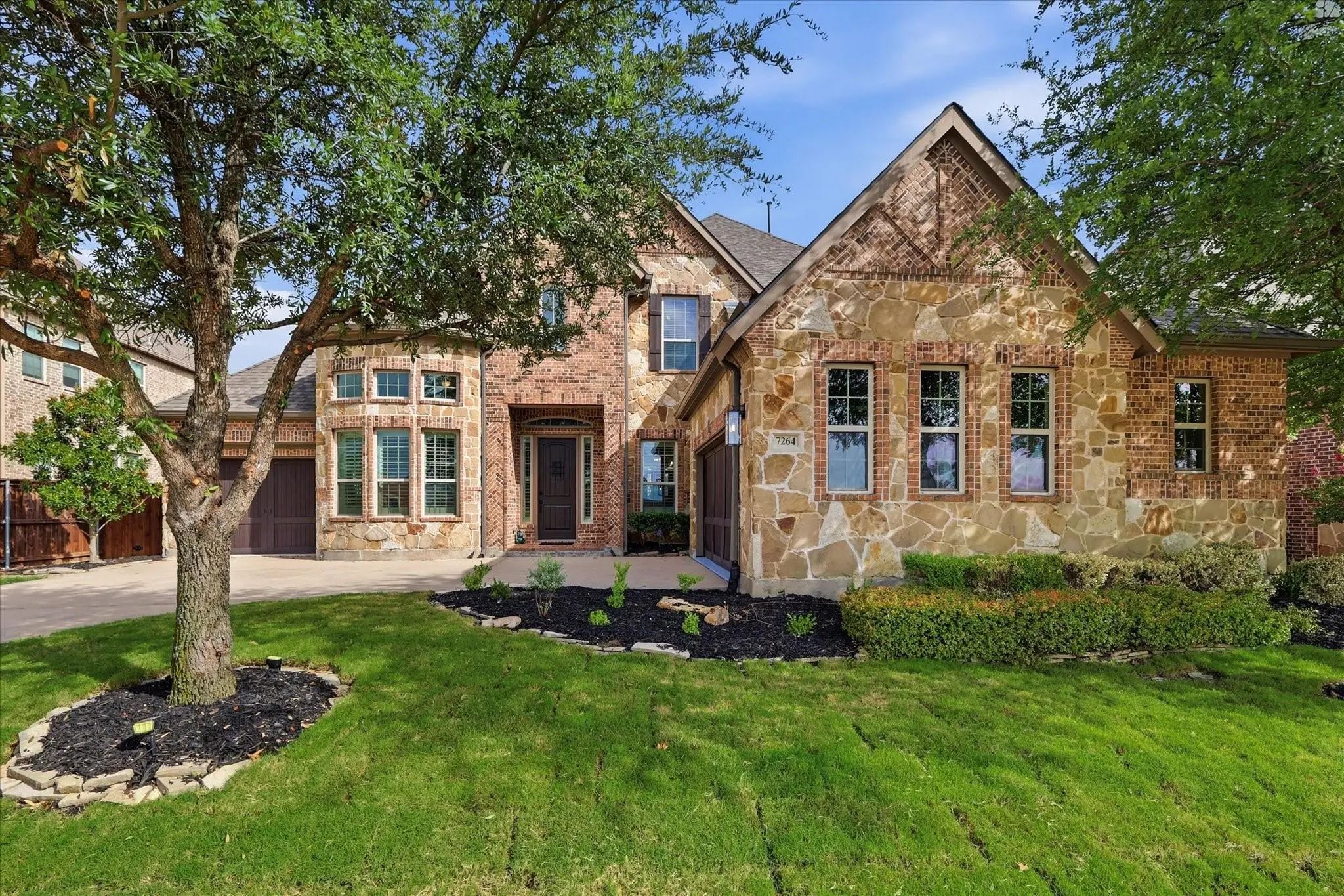 Photo of Listing #21321769