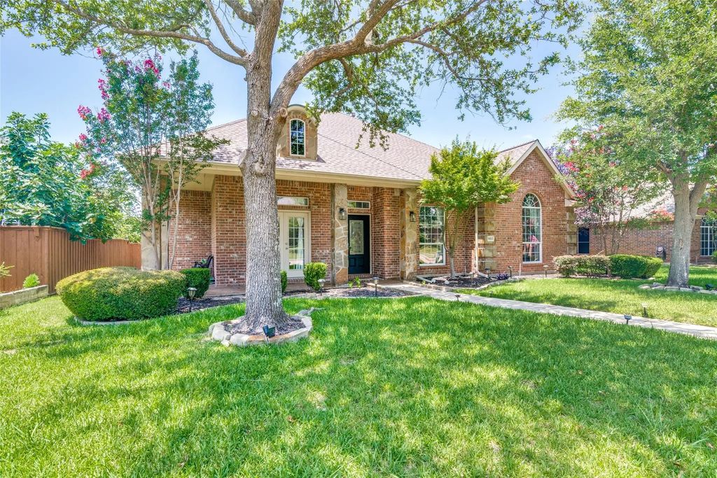 1453 Brittany Way, Rockwall