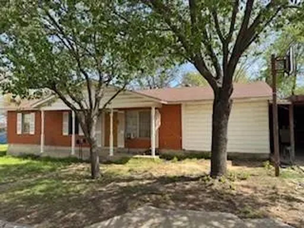 201 Hillcrest Drive, Nocona