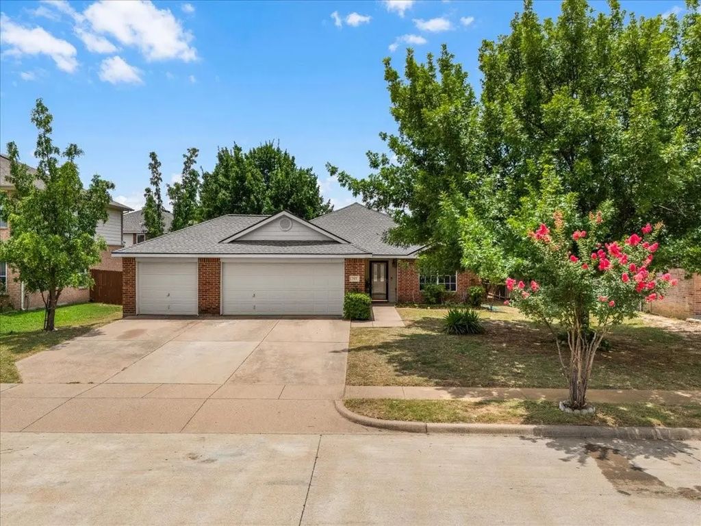 717 Partridge Drive, Saginaw
