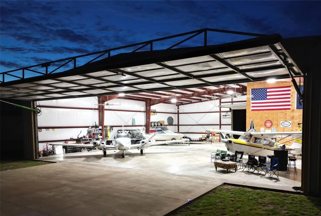 6404 Citation Court, Granbury