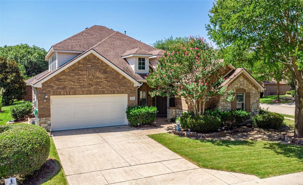 425 Long Cove Drive, Fairview