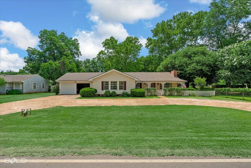 331 Gray Street, Belcher