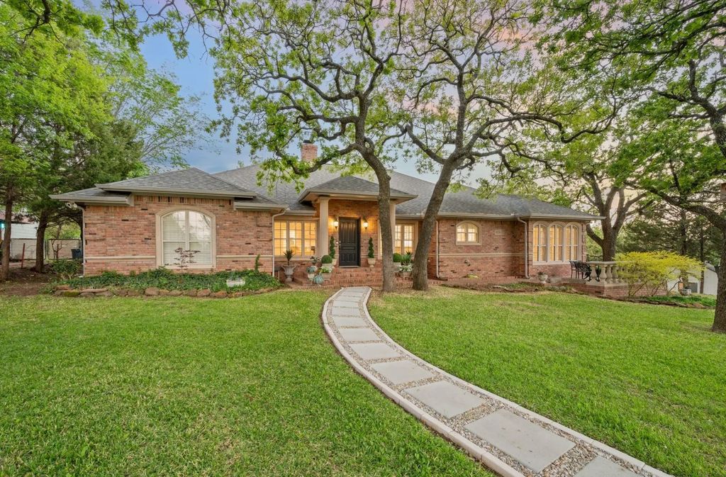 2523 Anglers Drive, Grapevine