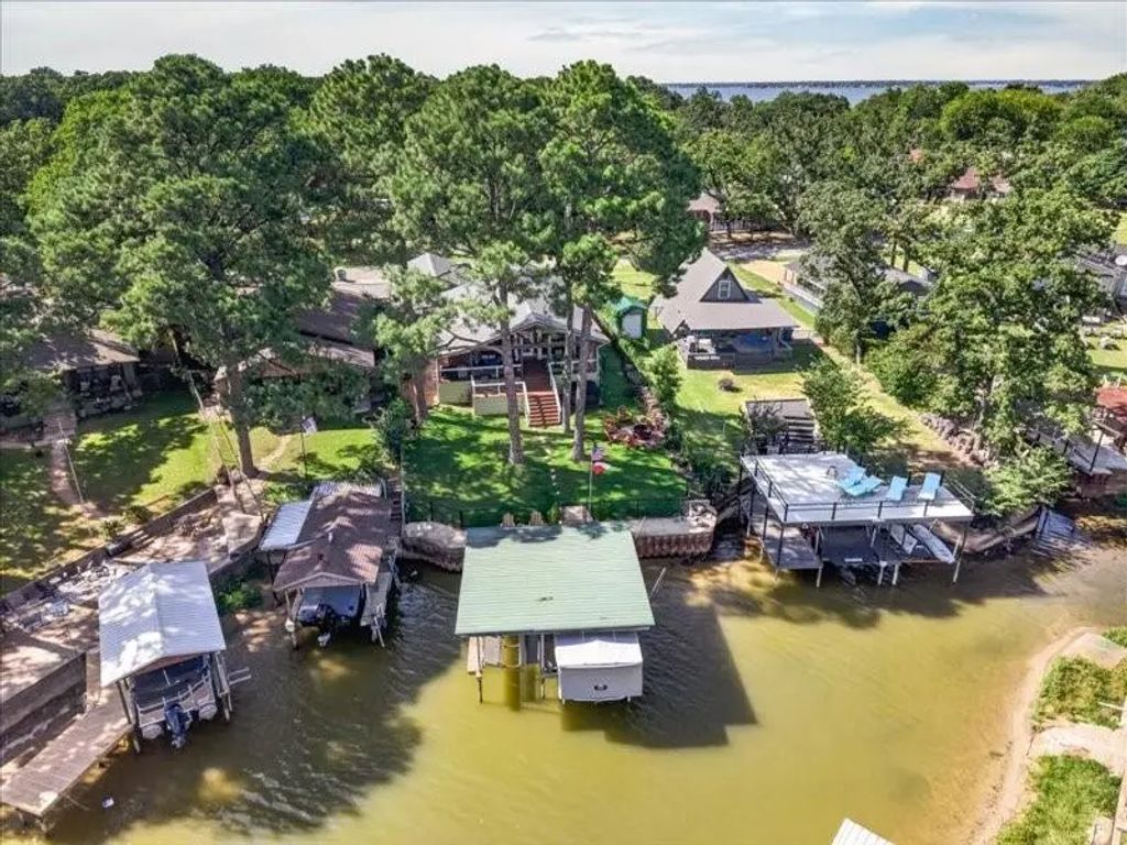 1805 Oak Shore Drive, Tool