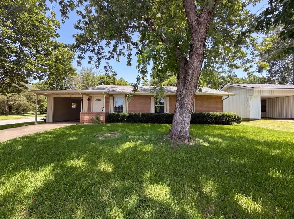 2549 Steven Drive, Denison