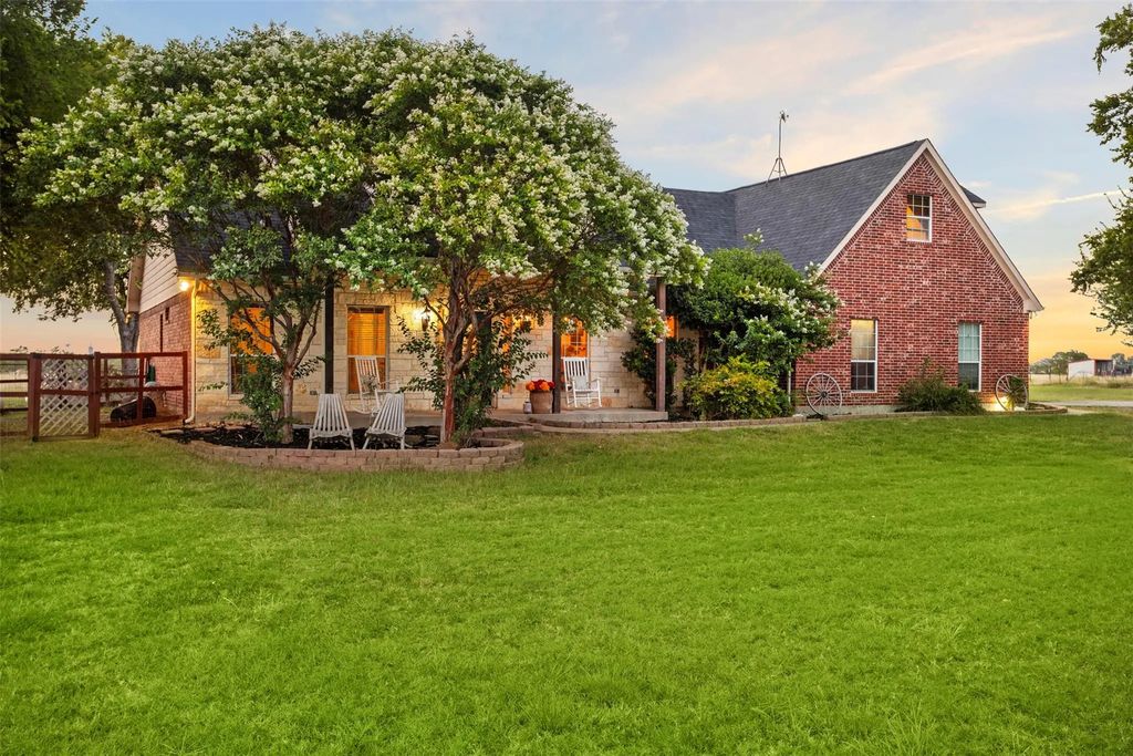 729 Bearden Road, Waxahachie