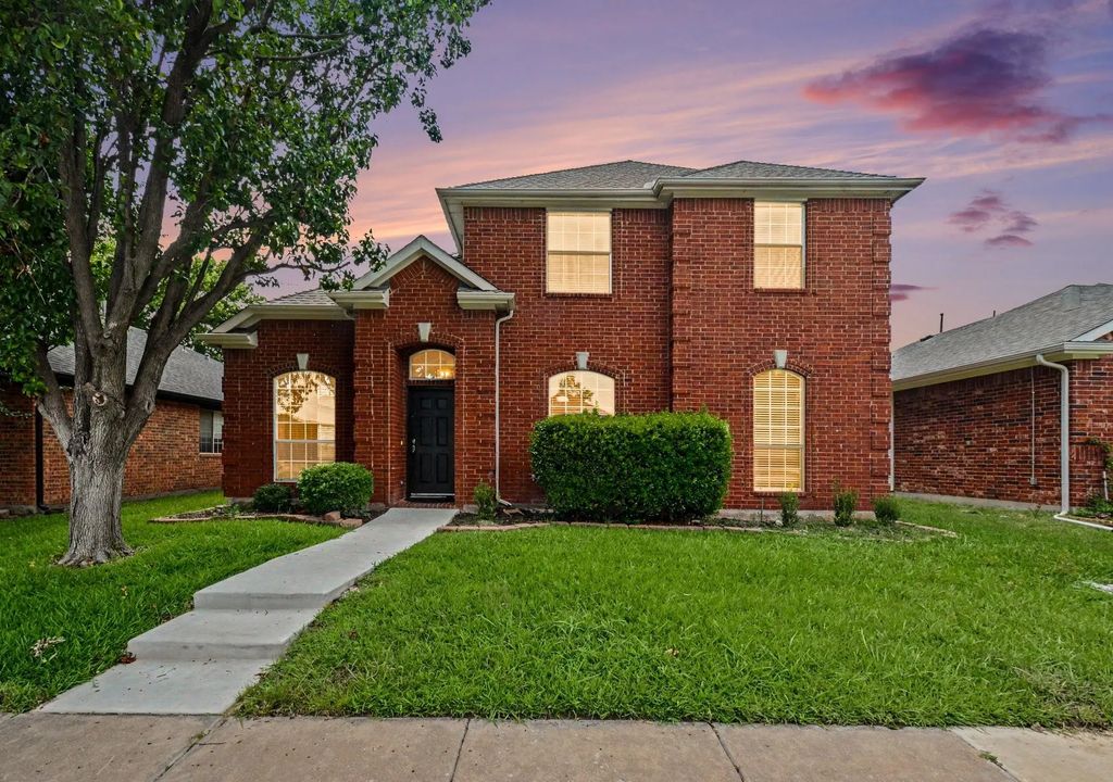 6017 Apache Drive, The Colony