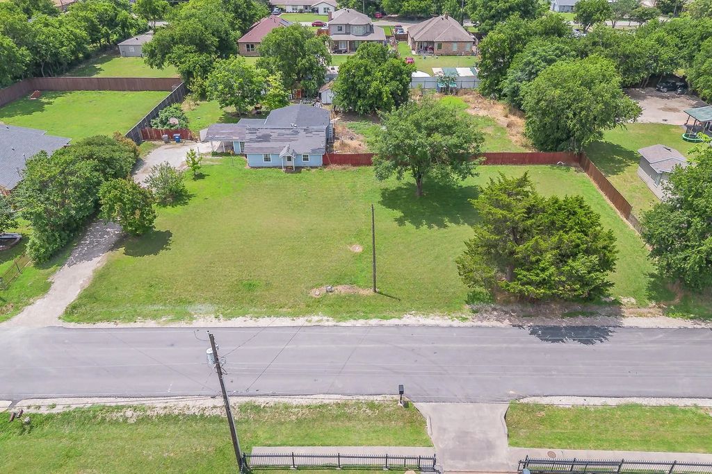 816 Balkan Drive, Lancaster