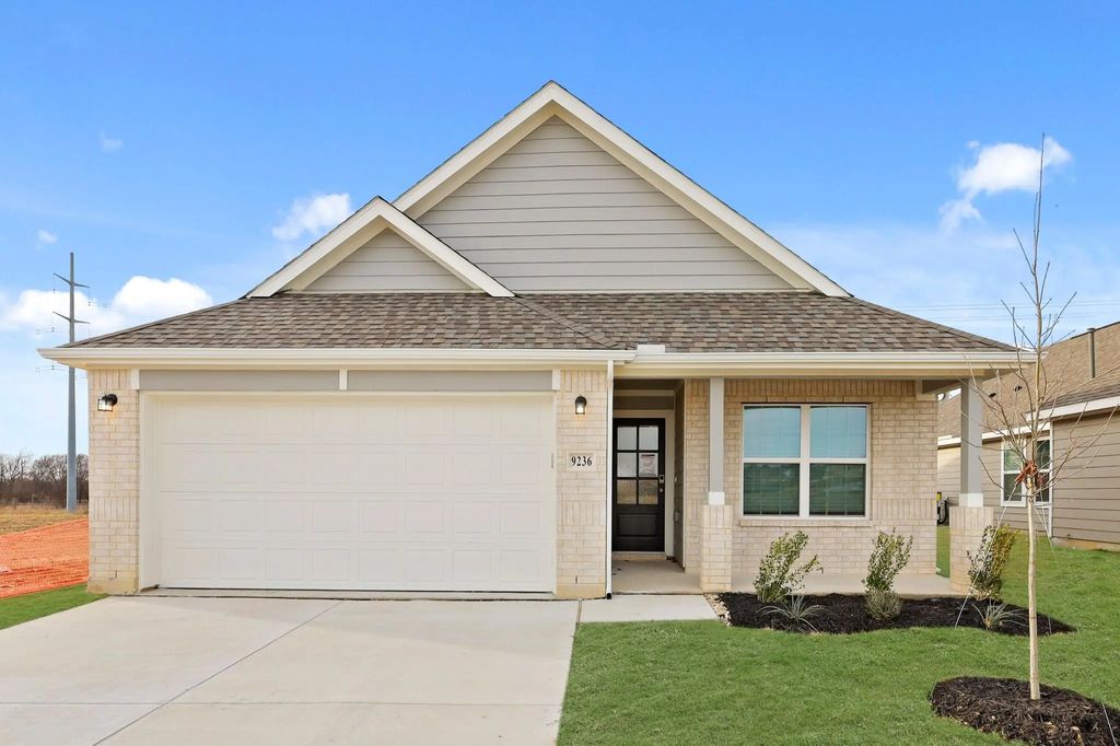 9236 Union Pacific Drive, Fort Worth