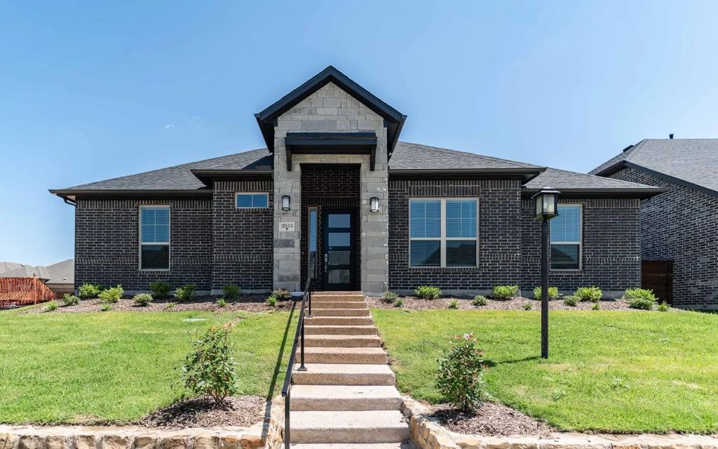 2033 Blue Moon Bay, Mesquite