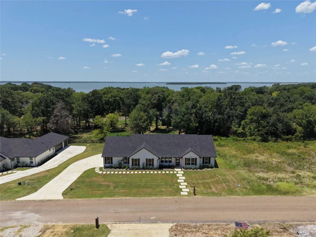 206 Splitrail Drive, Mabank
