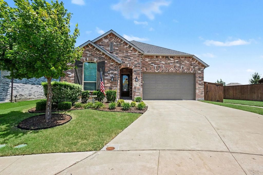 704 Highberry Drive, Anna