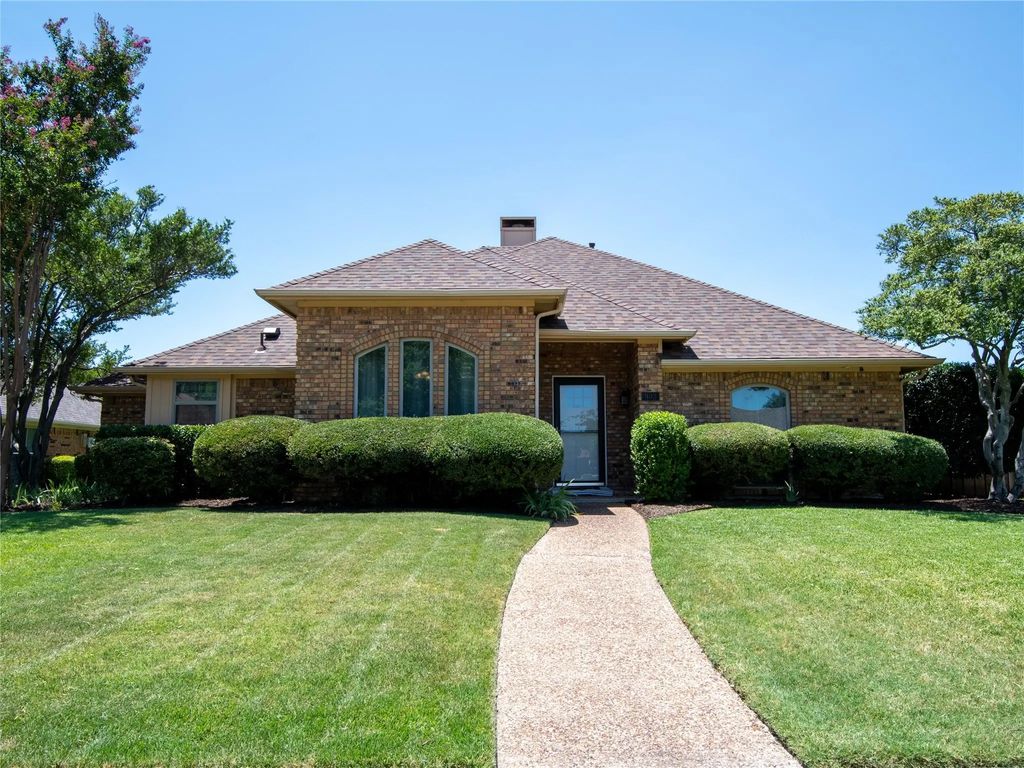 903 Meadow Creek Drive, Allen
