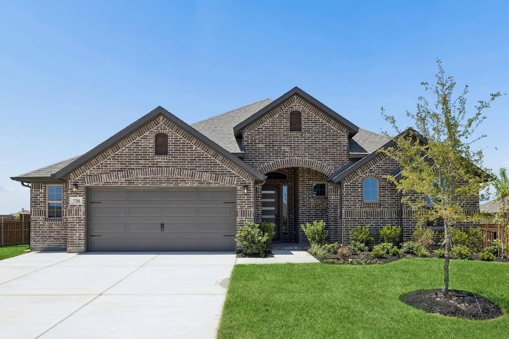 7701 Sheaves Trail, Joshua