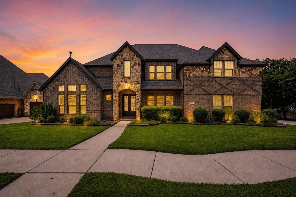 812 Cross Timbers Drive, Keller