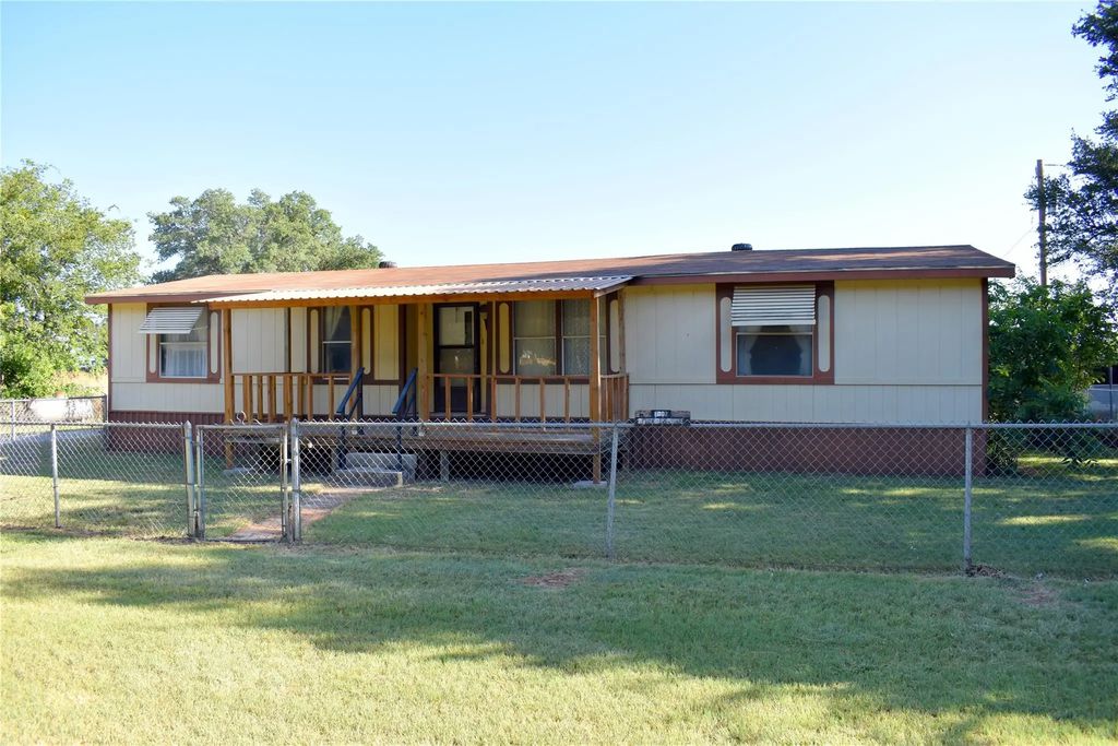 7002 Blackbird Lane, Brownwood