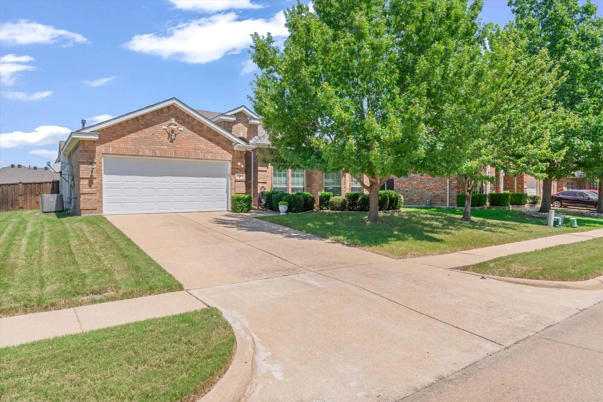 Photo of Listing #21322453