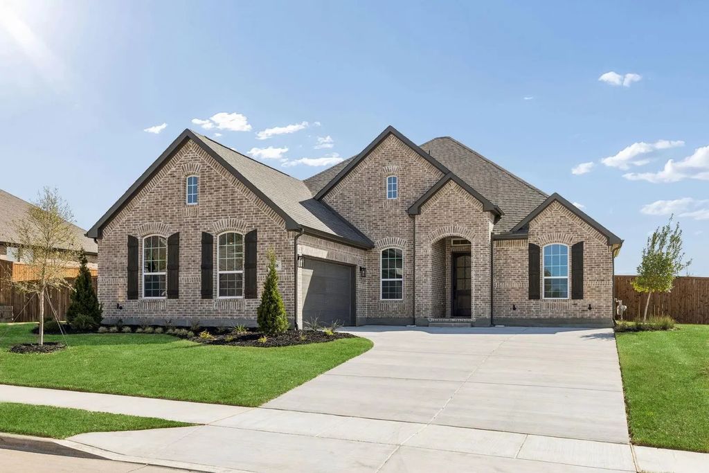 208 Bristol Lane, Azle