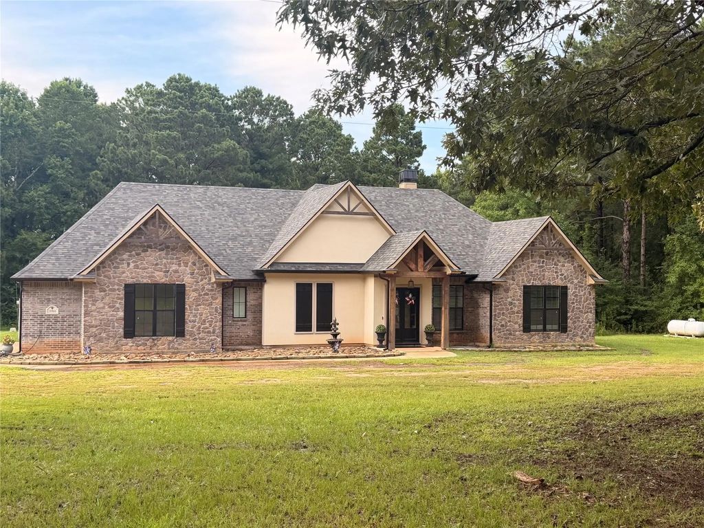 10960 Winrock Road, Mooringsport