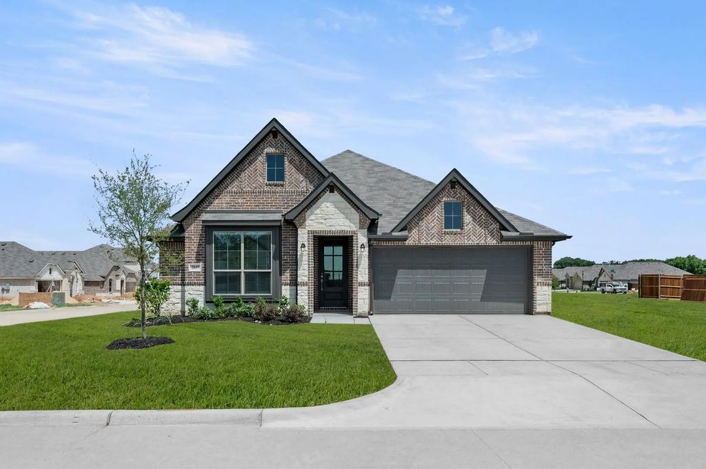 2037 Caicos Road, Granbury