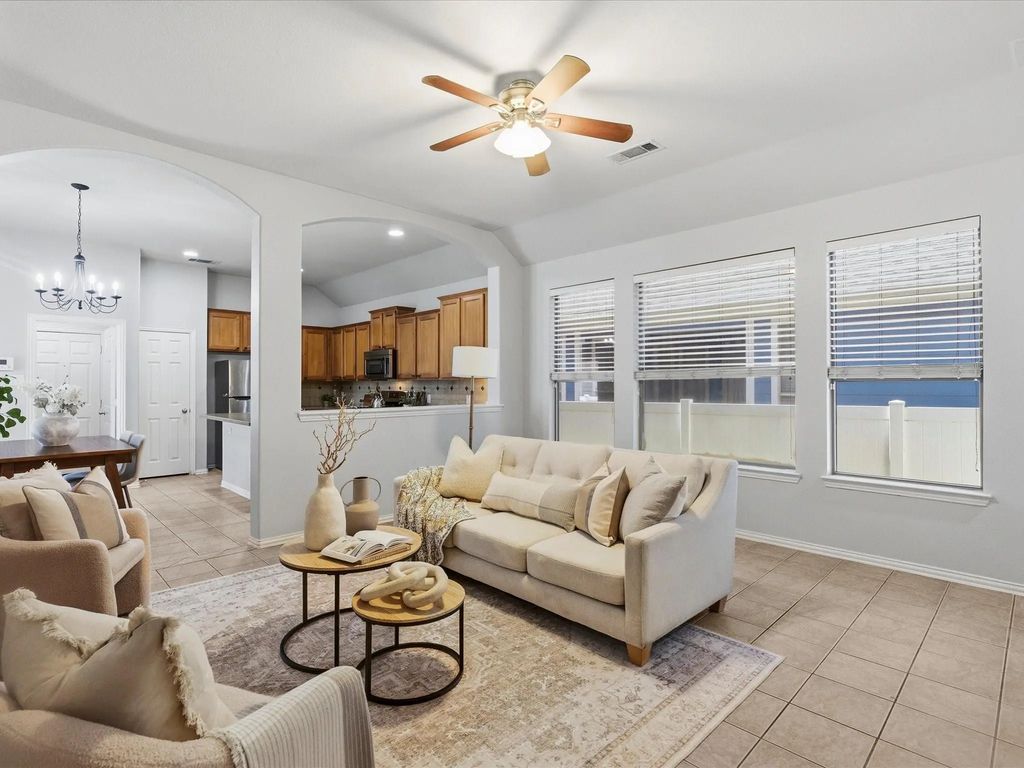 1020 Grey Fox Drive, Savannah
