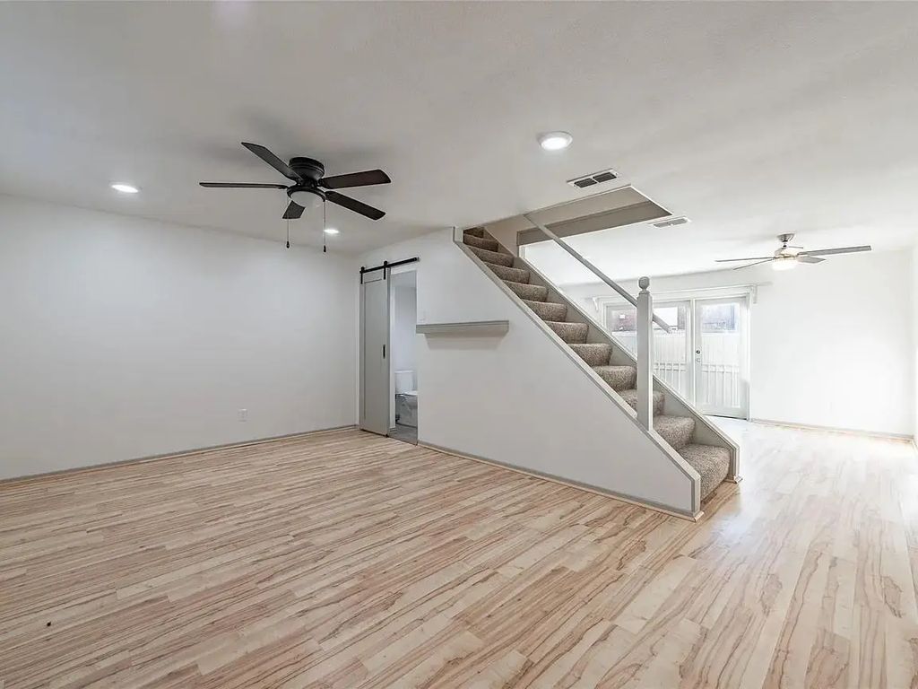 4021 Cole Avenue 203, Dallas