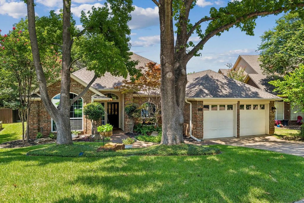 2265 Glen Ridge Drive, Highland Village