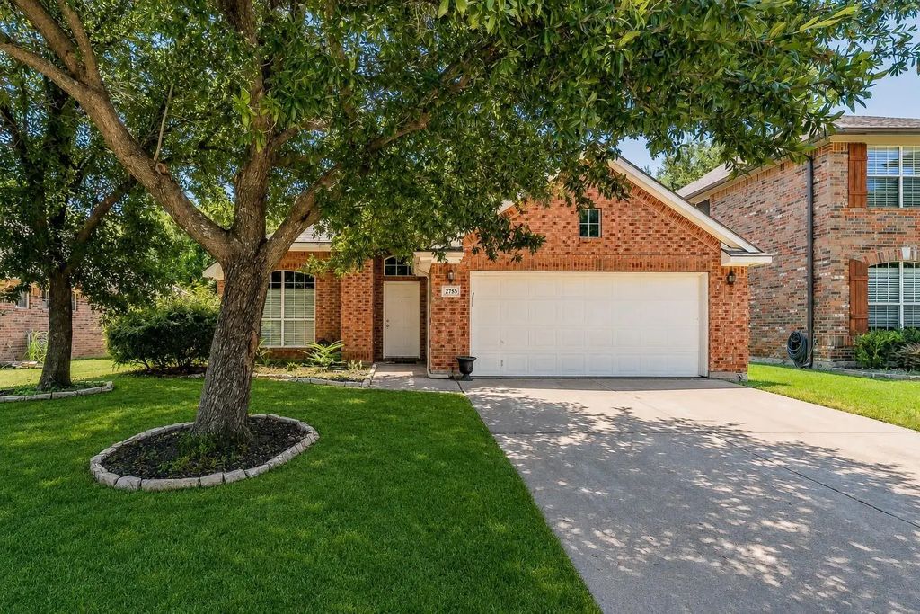 2755 Honey Suckle Drive, Grand Prairie