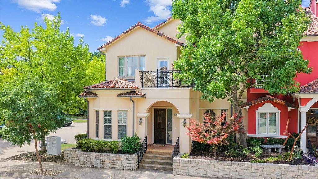 53 Piazza Lane 110, Colleyville