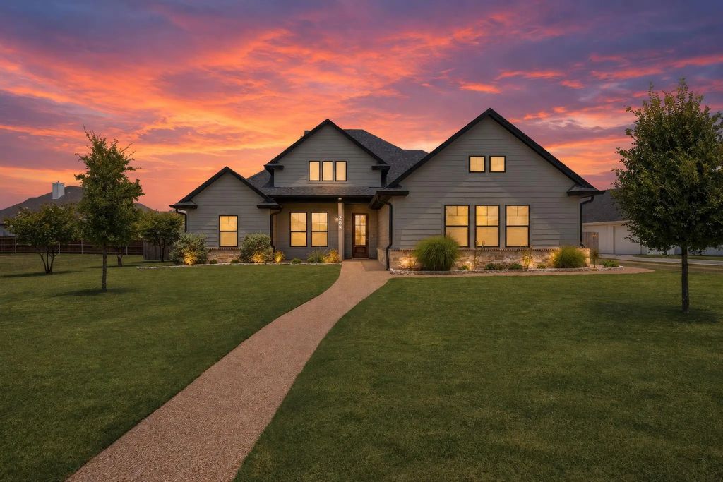 205 Champions Way, Waco