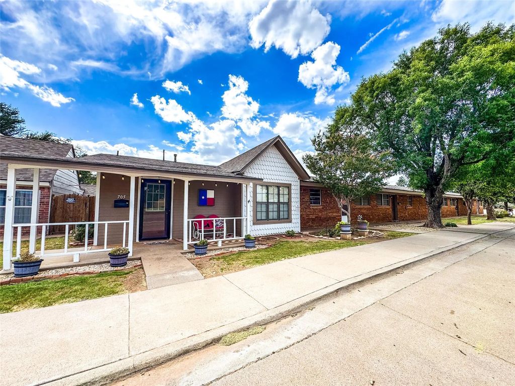 705 N Avenue E, Haskell