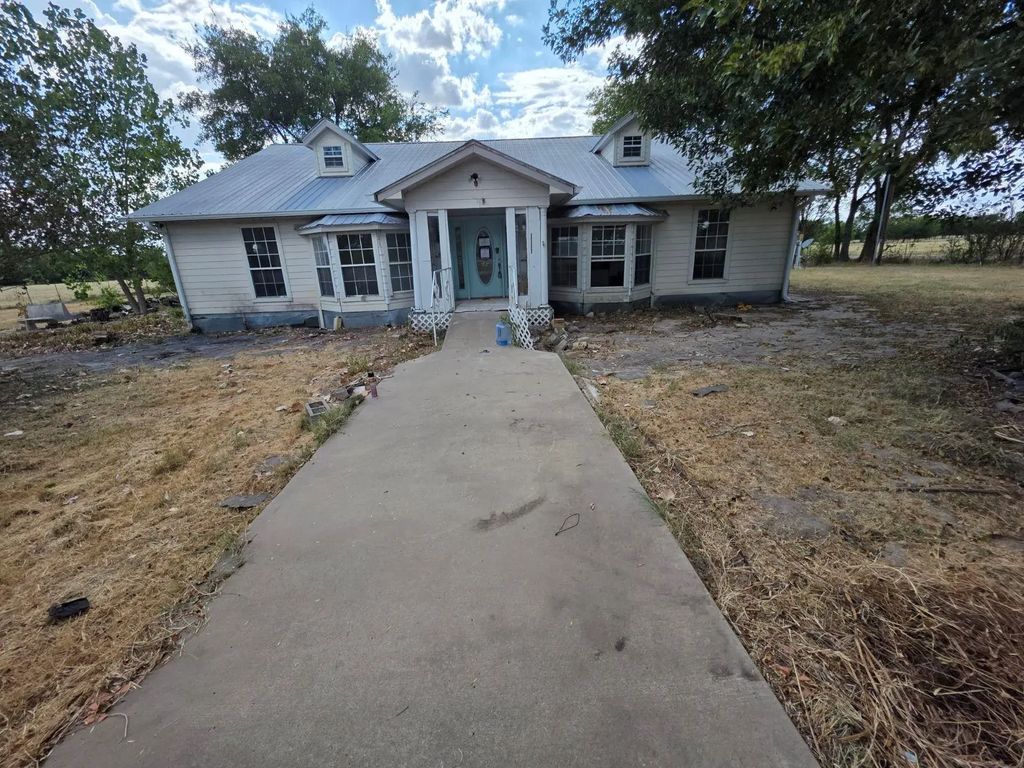 1917 County Road 1144, Miller Grove