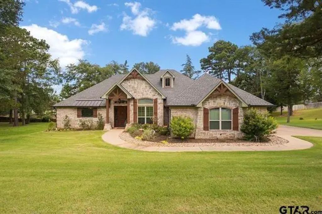 332 Hines Crossing, Bullard