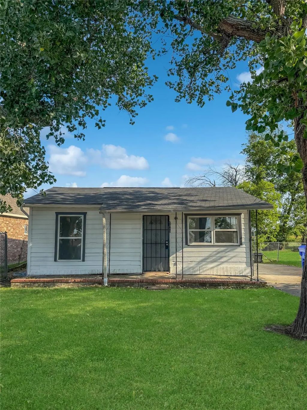 1013 Joe Bailey Street, Royse City