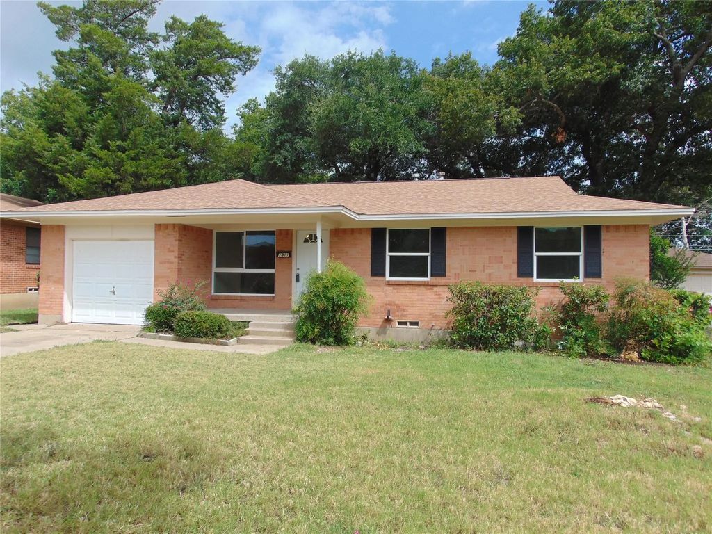 1911 Cassia Drive, Dallas