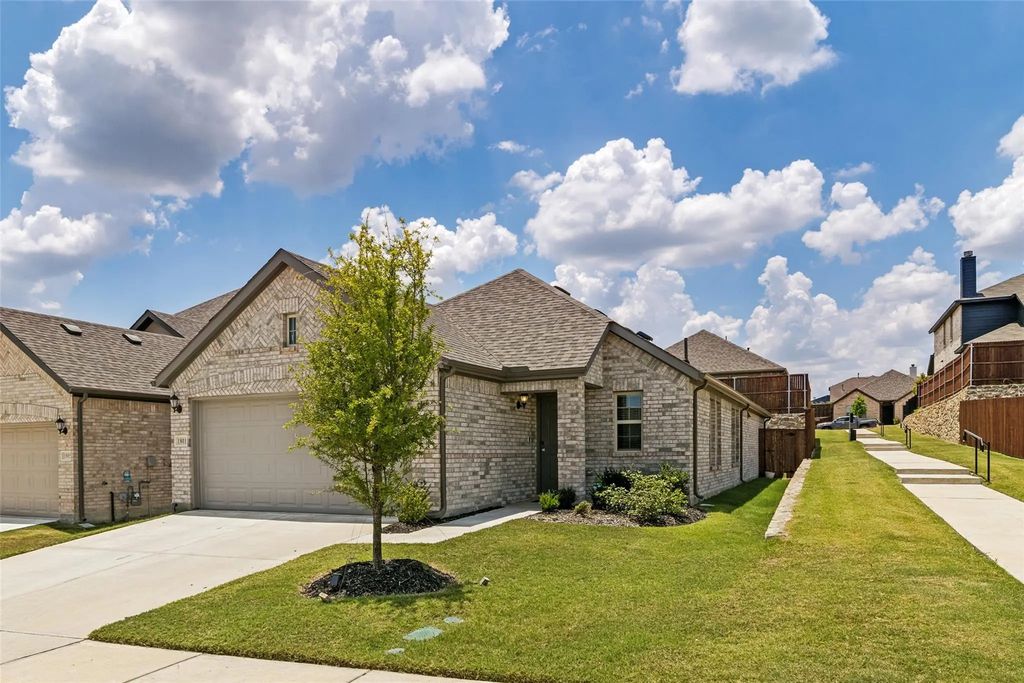1801 Hazer Lane, Mesquite