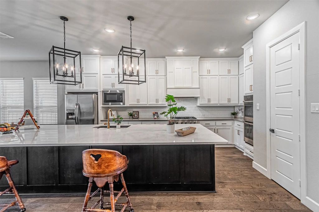 412 Harmony Way, Keller