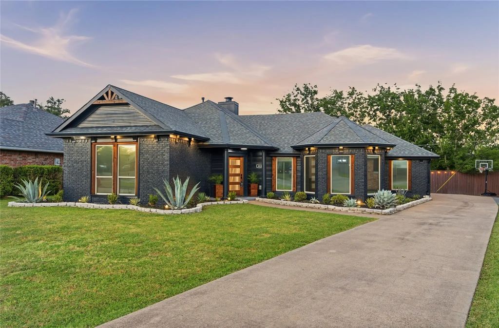 611 Azalea Drive, Forney