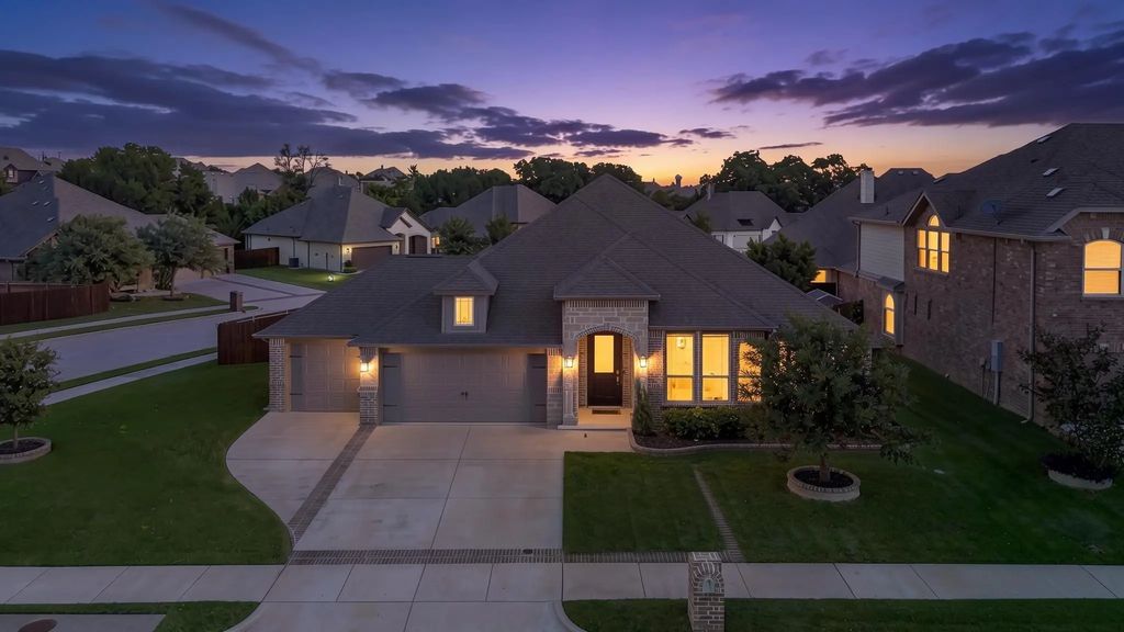 225 Rossville Drive, Midlothian