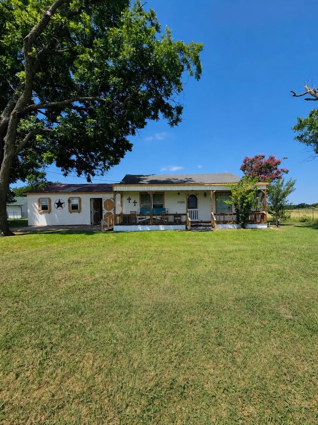 2100 S Highway 171, Cleburne