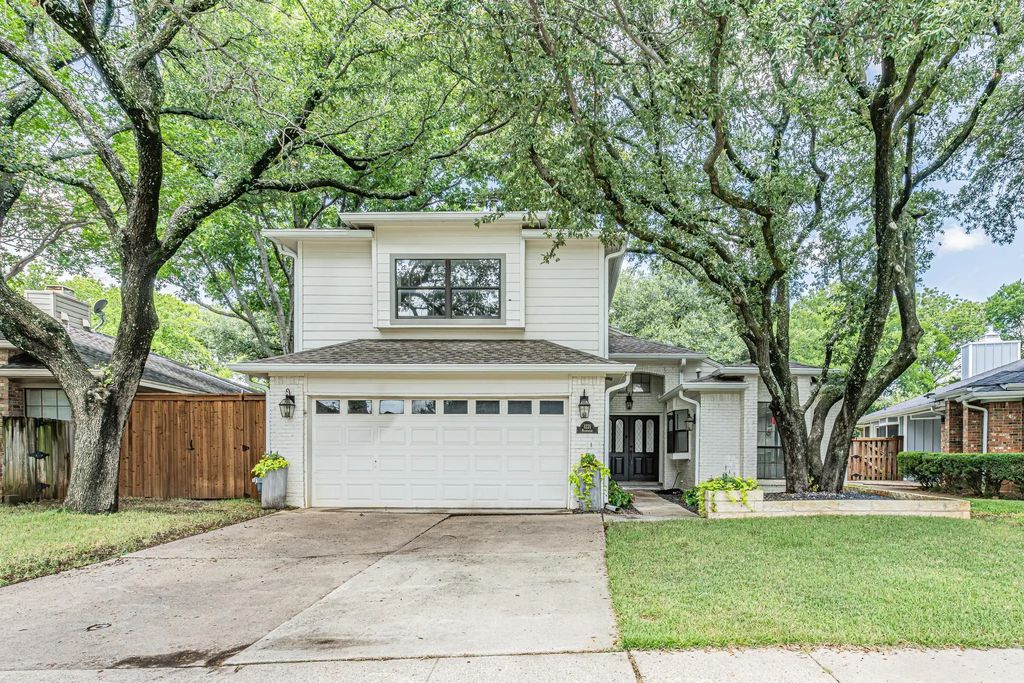 1221 Boardwalk Street, Arlington