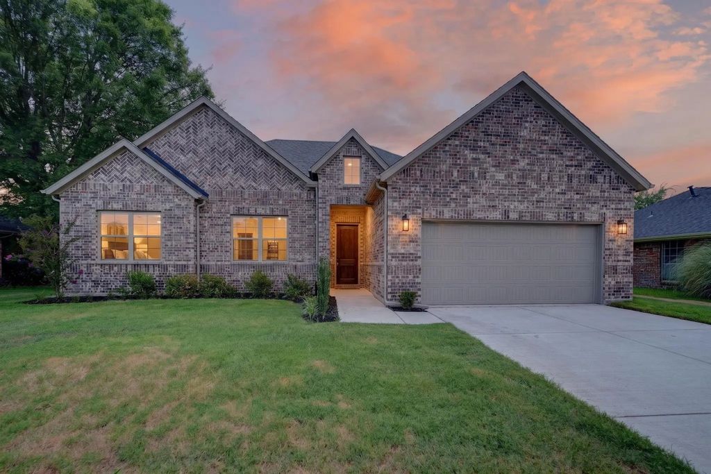9804 Claudette Court, Greenville