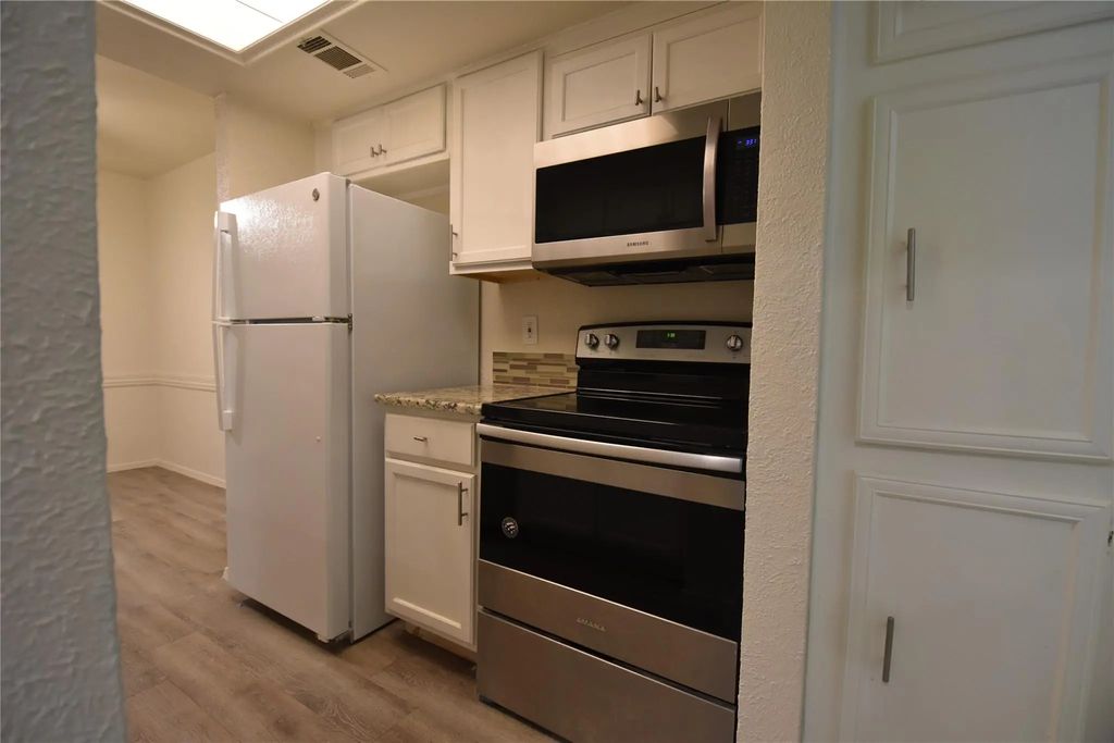 9170 Forest Lane 112, Dallas